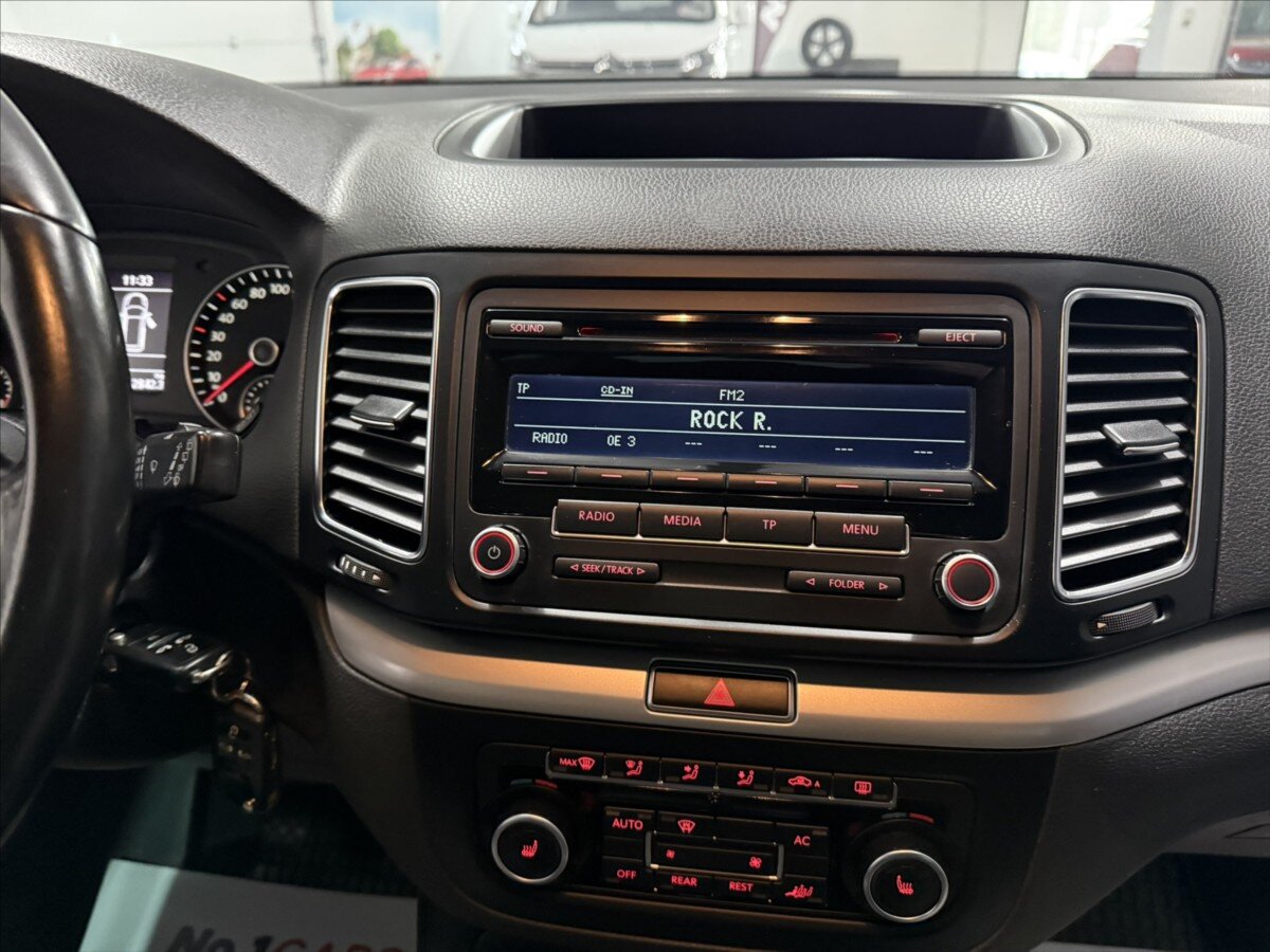 Volkswagen Sharan MPV 2,0 l 103 kw