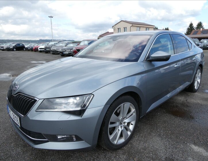 Škoda Superb Liftback 2,0 l 110 kw