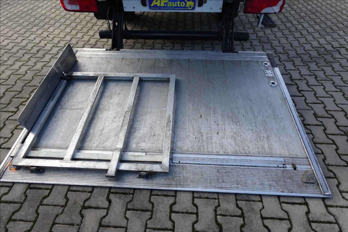 Volkswagen Crafter Skříň 2,0 l 130 kw