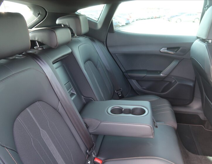 Cupra Formentor SUV / Terénní 1,5 l 110 kw