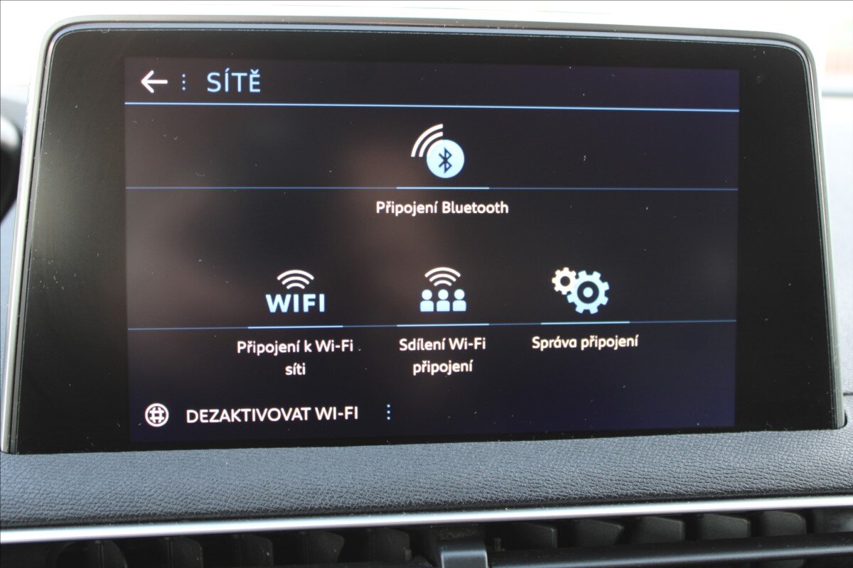 Peugeot 3008 SUV / Terénní 1,2 l 96 kw