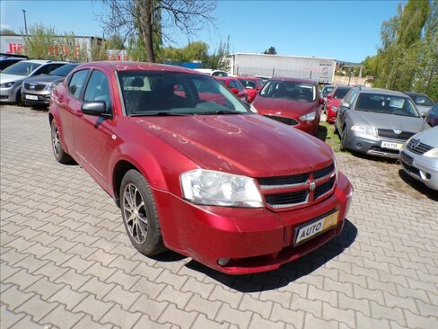 Dodge Avenger Sedan / Limuzína 2,0 l 103 kw