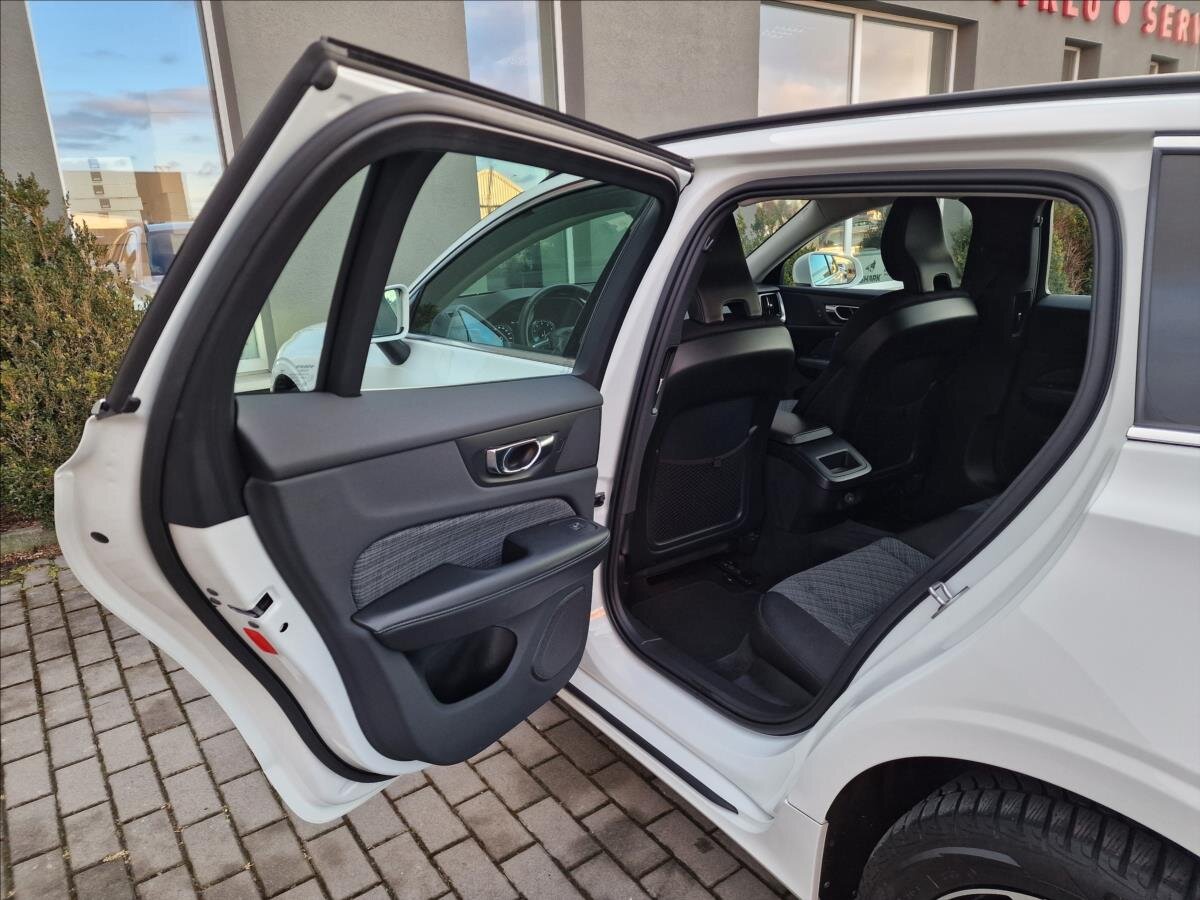 Volvo V60 Kombi 2,0 l 145 kw