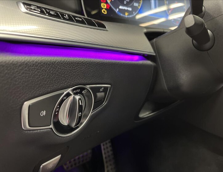 Mercedes-Benz Třídy E Kombi 4,0 l 450 kw