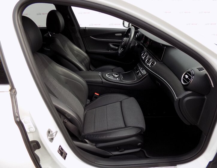 Mercedes-Benz Třídy E 18