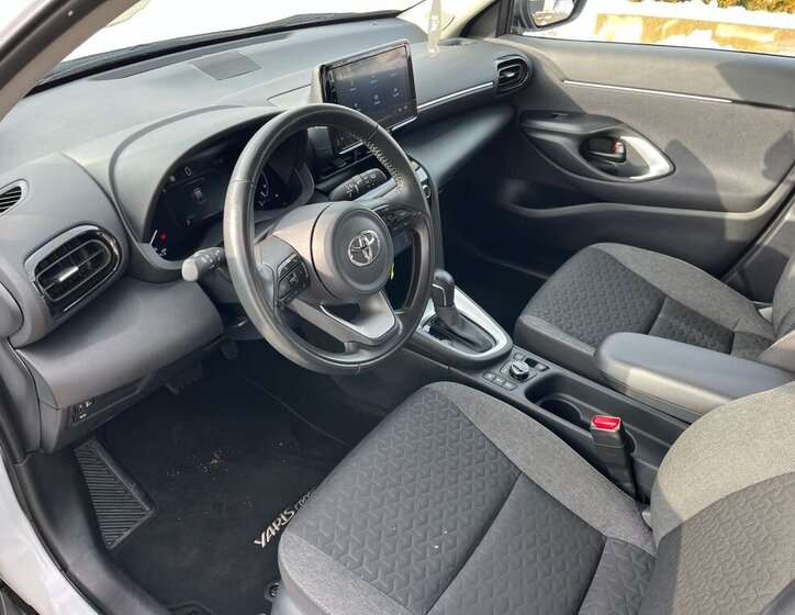 Toyota Yaris Cross SUV 1,5 l 68 kw