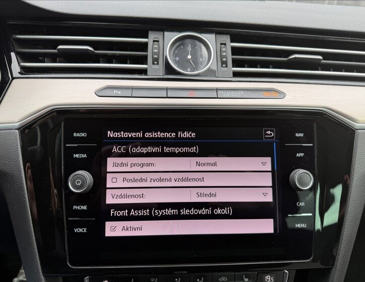 Volkswagen Passat Kombi 2,0 l 140 kw