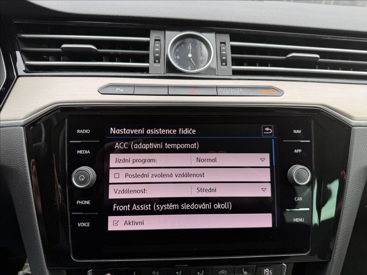 Volkswagen Passat Kombi 2,0 l 140 kw