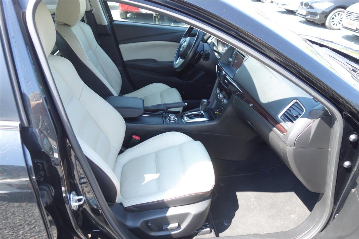 Mazda 6 Sedan 2,5 l 141 kw