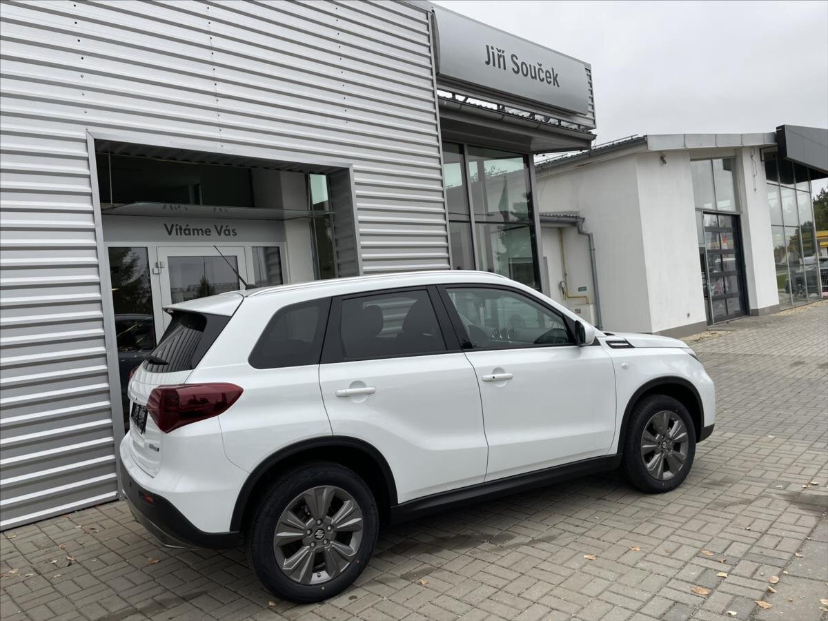 Suzuki Vitara SUV / Terénní 1,4 l 81 kw