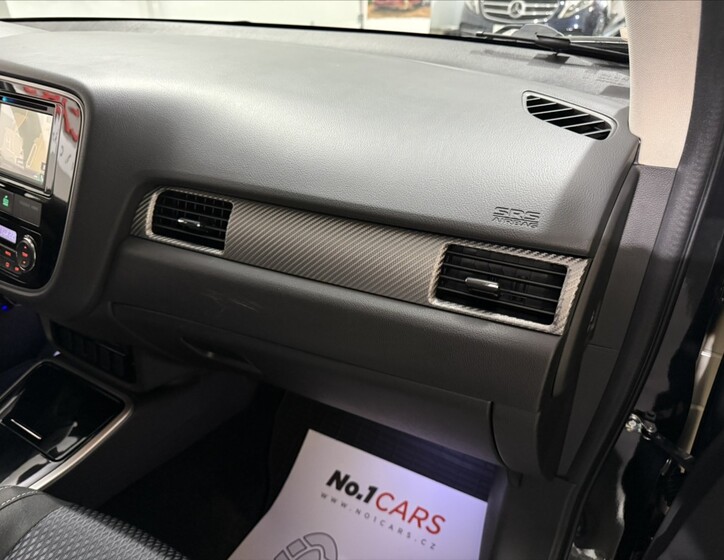 Mitsubishi Outlander 17