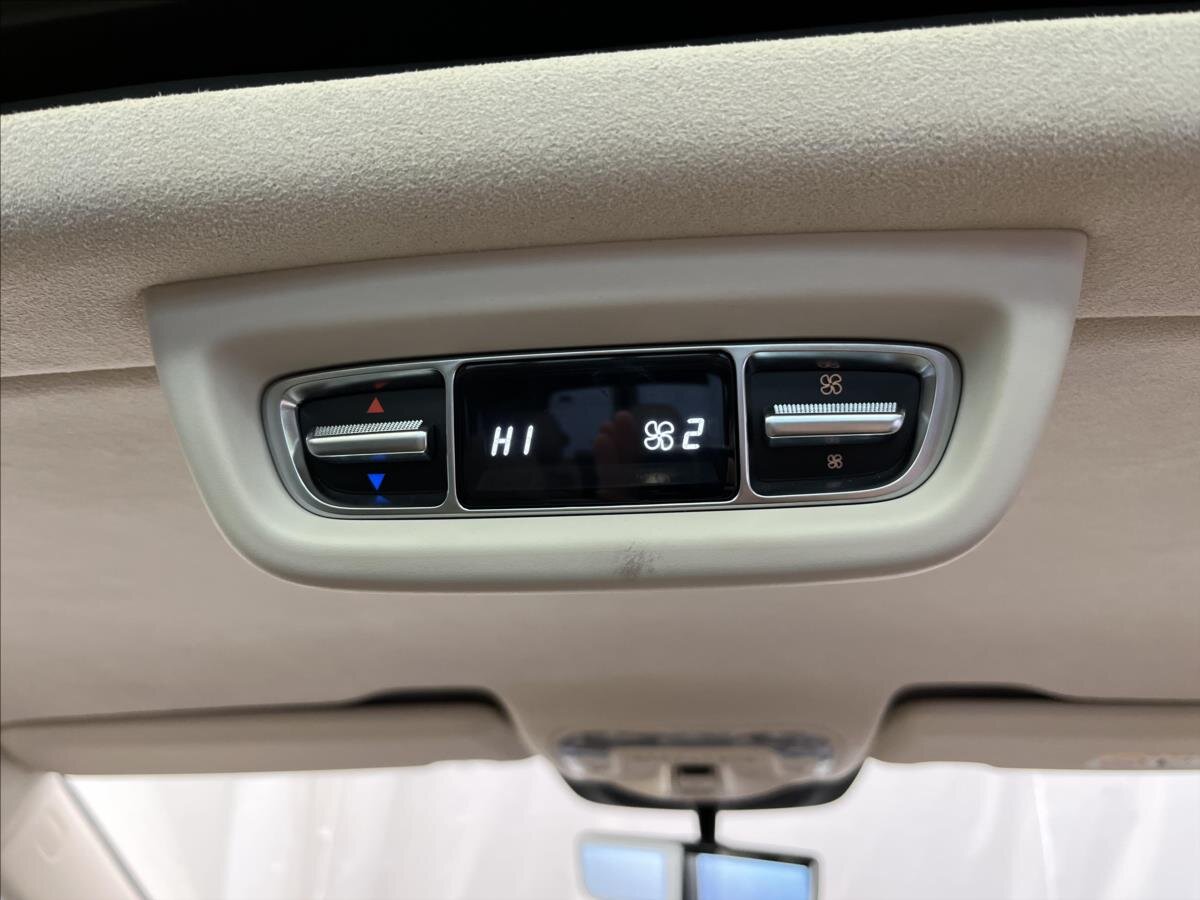 Mercedes-Benz Třídy V MPV 2,0 l 174 kw