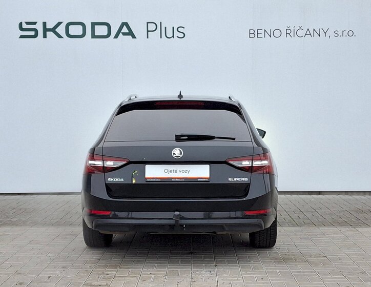 Škoda Superb 19