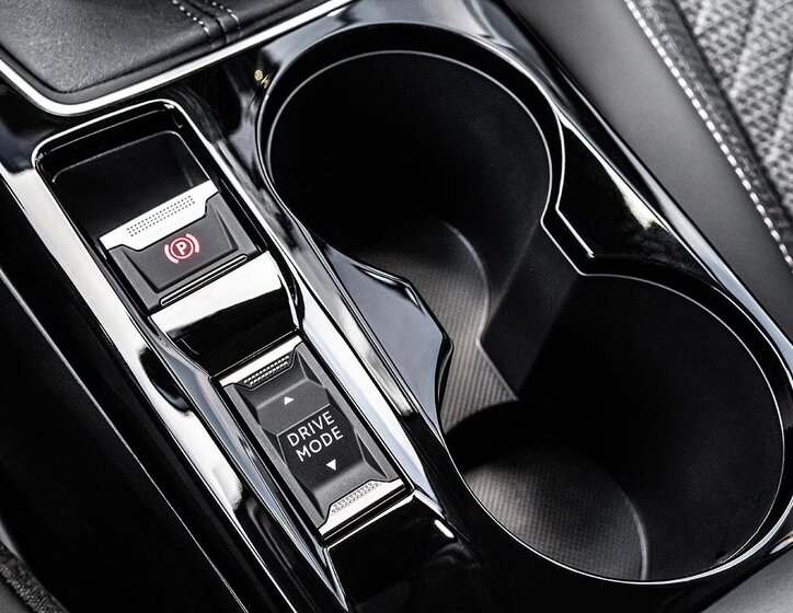 Peugeot 208 Hatchback 1,2 l 74 kw