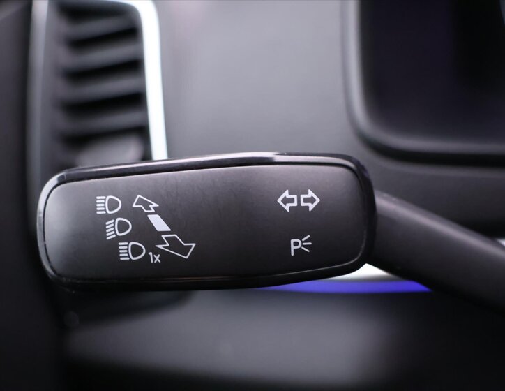 Škoda Karoq SUV / Terénní 1,6 l 85 kw