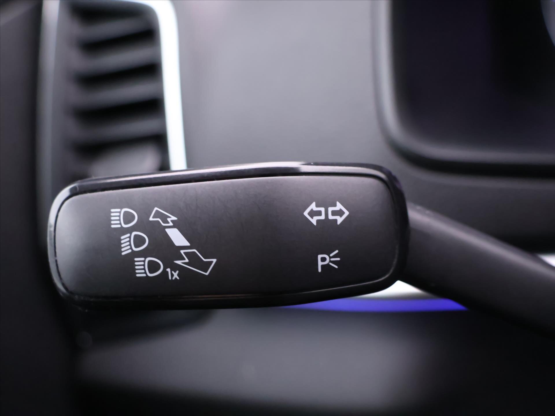 Škoda Karoq SUV / Terénní 1,6 l 85 kw