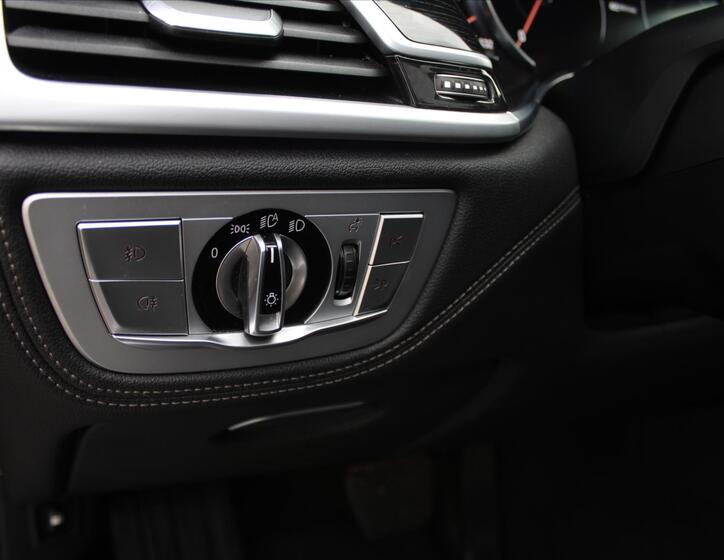 BMW Řada 7 39