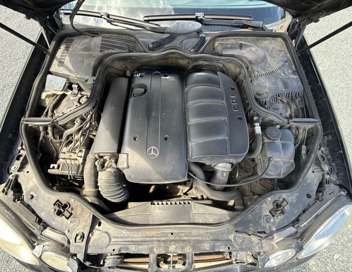 Mercedes-Benz Třídy E 24