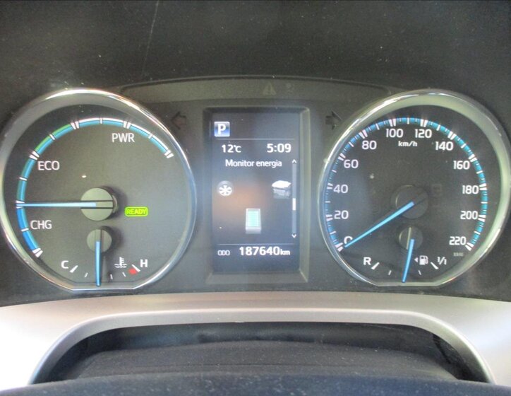 Toyota RAV4 SUV 2,5 l 145 kw