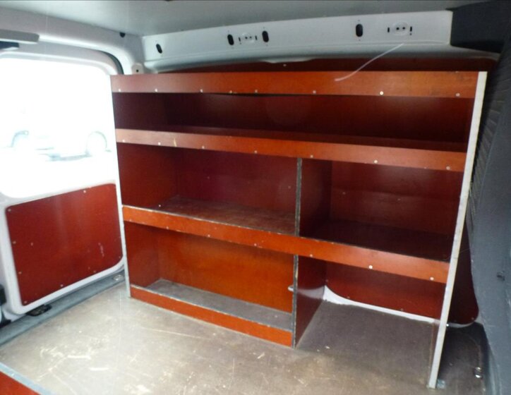 Volkswagen Caddy Skříň 1,6 l 55 kw