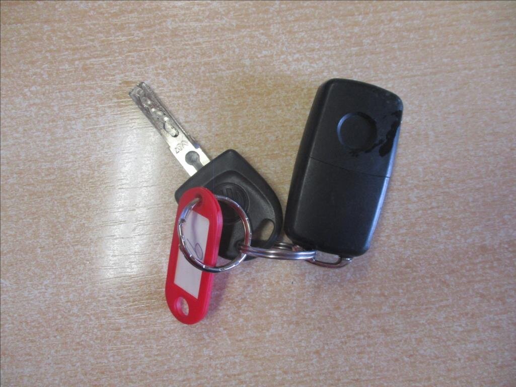 Volkswagen up! Hatchback 999,0 44 kw