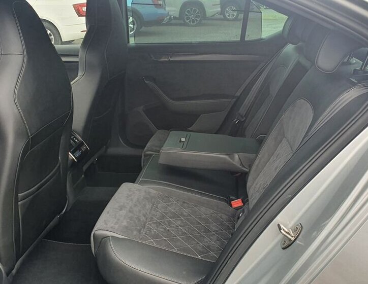 Škoda Superb Sedan / Limuzína 2,0 l 140 kw