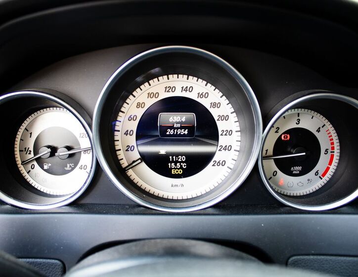 Mercedes-Benz Třídy C 12