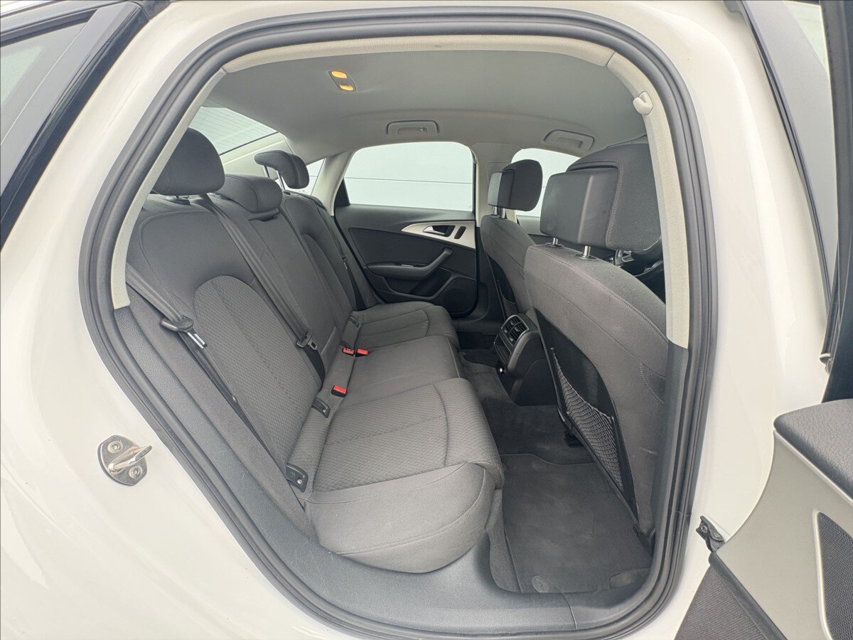 Audi A6 Sedan / Limuzína 3,0 l 160 kw