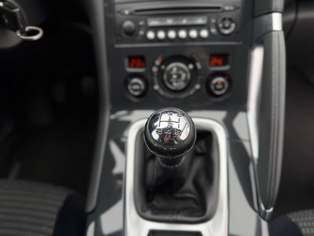 Peugeot 3008 MPV 1,6 l 88 kw