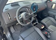 Mini Countryman SUV 2,0 l 221 kw