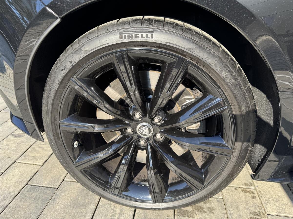 Jaguar F-Type Kabriolet 5,0 l 423 kw