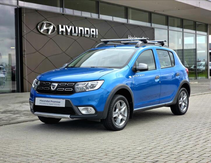 Dacia Sandero 1
