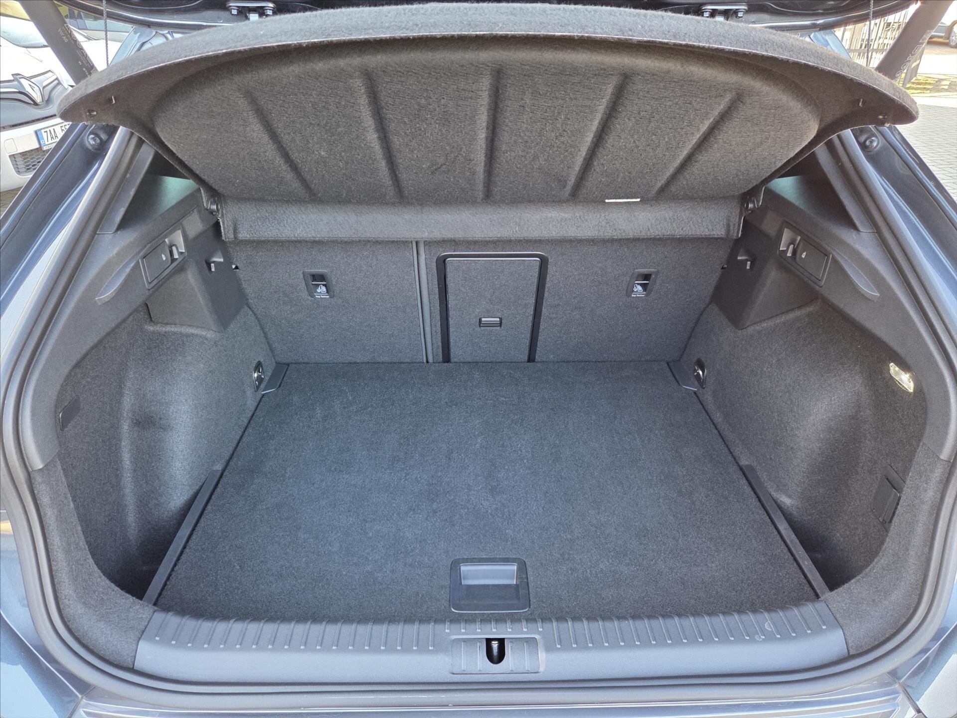 Cupra Formentor SUV / Terénní 2,0 l 140 kw