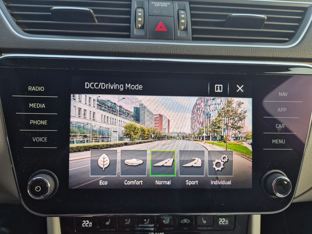 Škoda Superb Sedan / Limuzína 2,0 l 110 kw