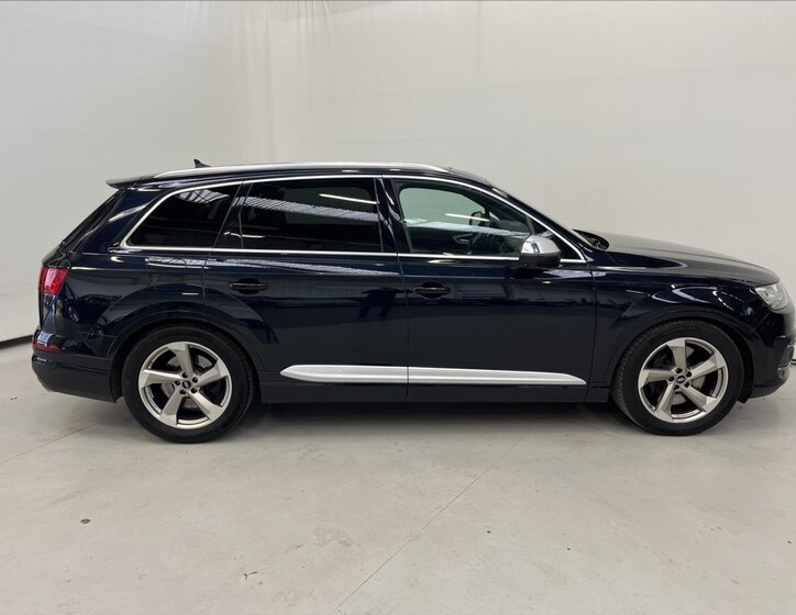 Audi SQ7 SUV / Terénní 4,0 l 320 kw
