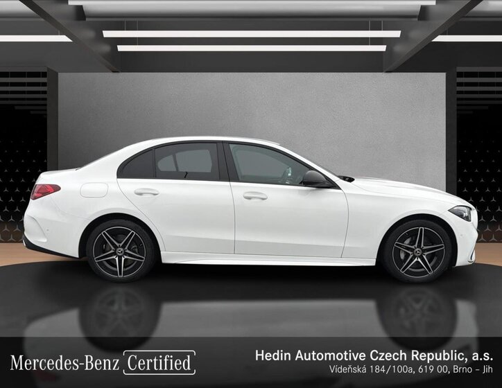 Mercedes-Benz Třídy C Sedan 2,0 l 145 kw