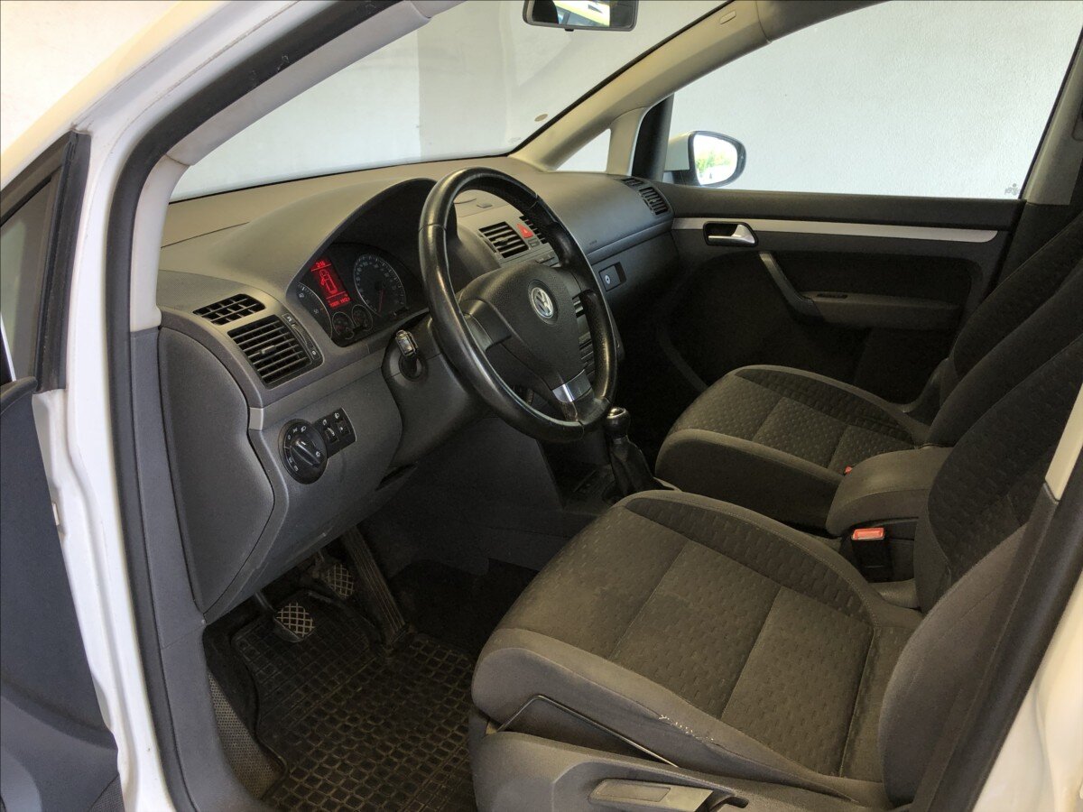 Volkswagen Touran VAN-Minibus 1,9 l 77 kw