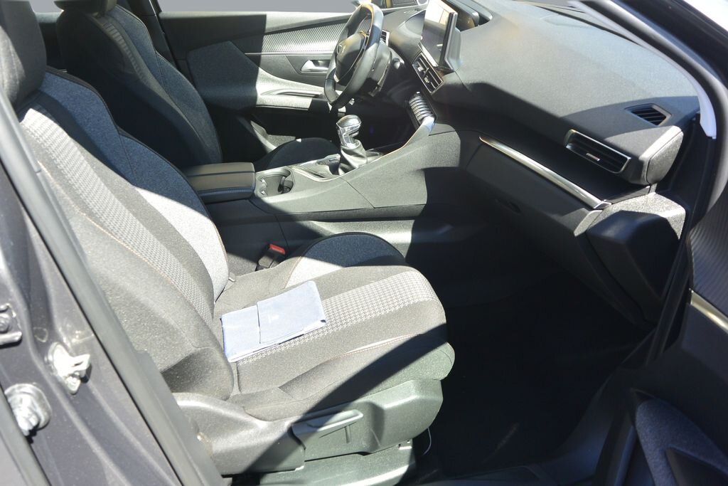 Peugeot 3008 SUV / Terénní 1,2 l 96 kw