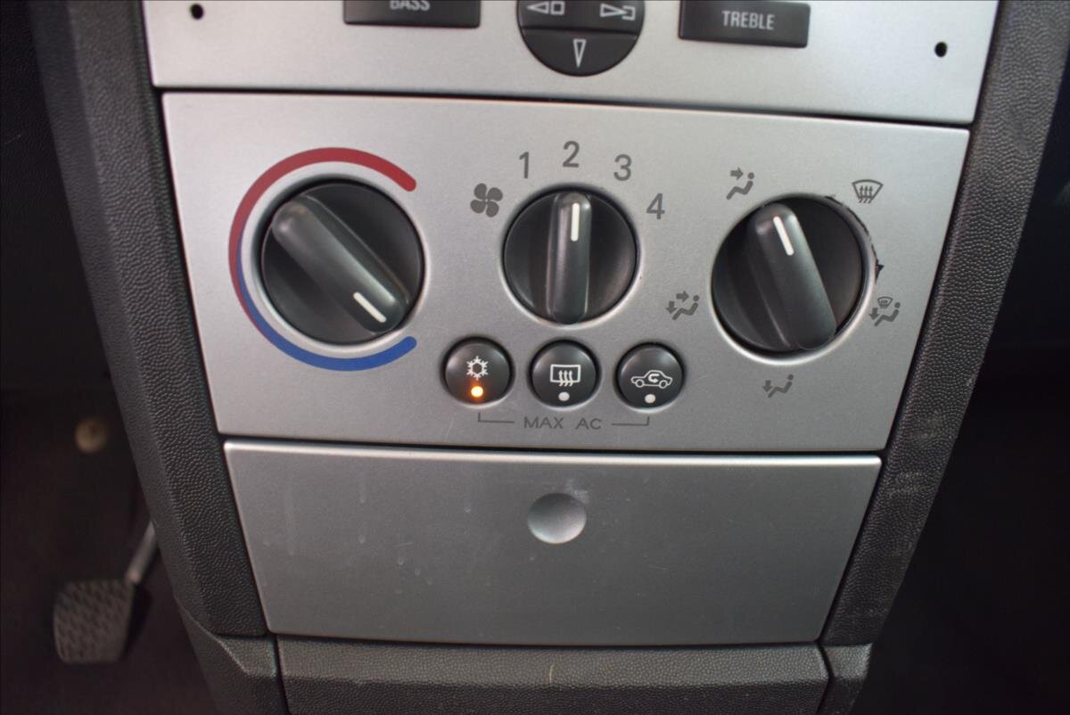 Opel Meriva MPV 1,7 l 74 kw