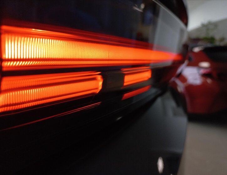 Toyota C-HR CUV / Crossover 0,0 252 kw