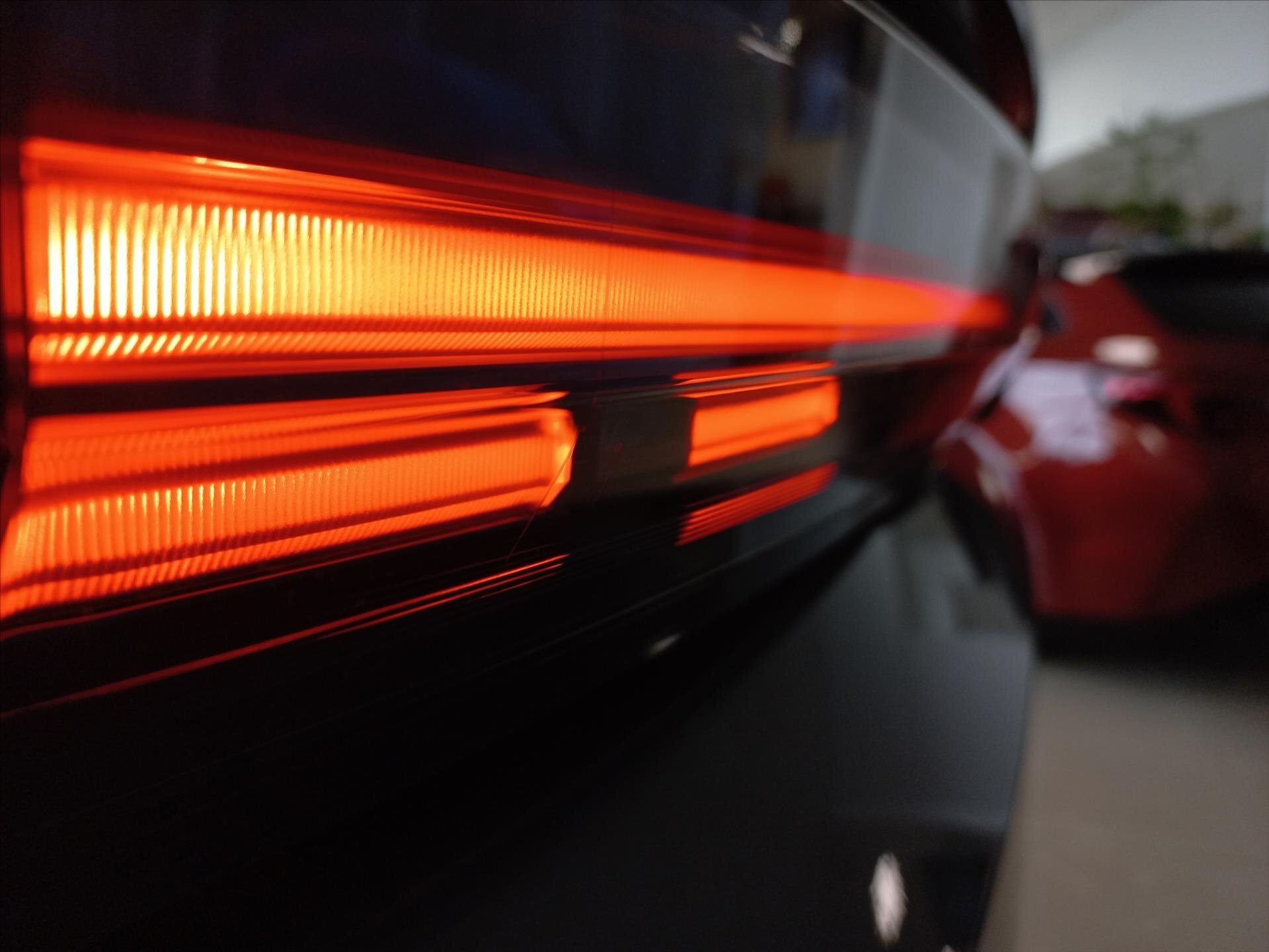 Toyota C-HR CUV / Crossover 0,0 252 kw