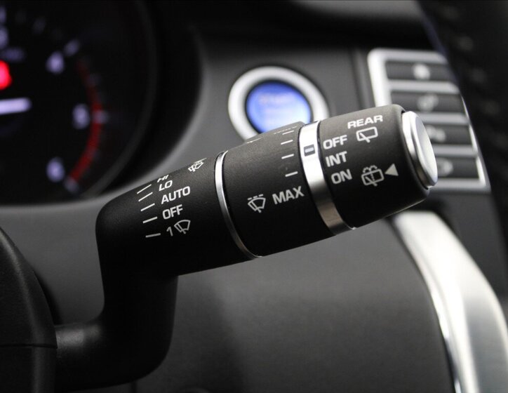 Land Rover Discovery Sport SUV 2,0 l 110 kw