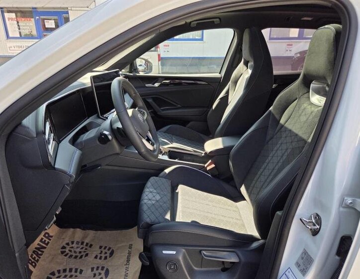 Volkswagen Tiguan SUV 2,0 l 195 kw