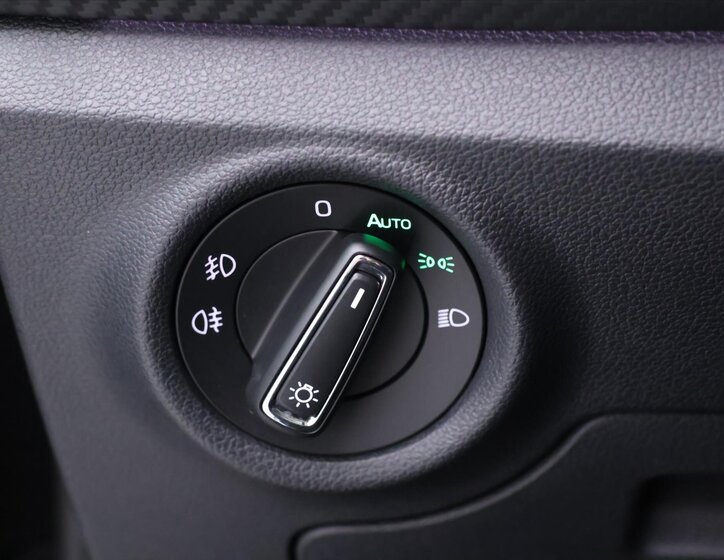 Škoda Kamiq SUV / Terénní 1,5 l 110 kw