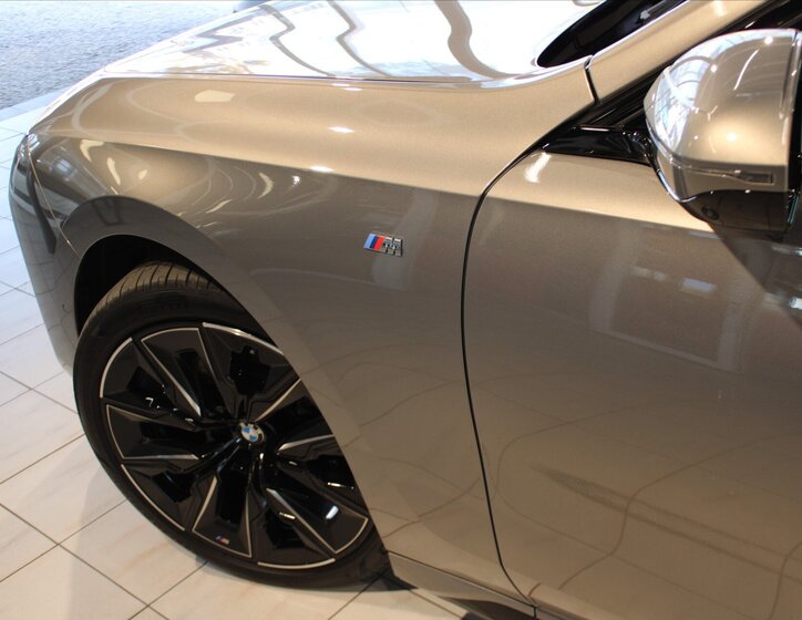 BMW Řada 7 Ostatní 3,0 l 210 kw