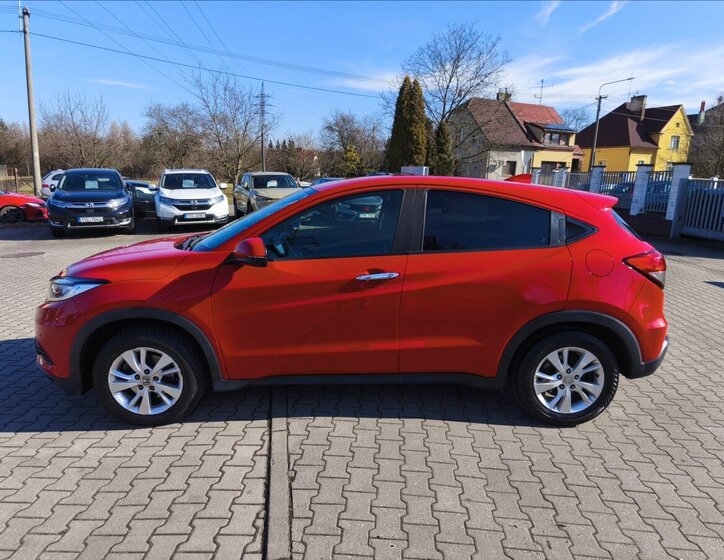 Honda HR-V SUV / Terénní 1,5 l 96 kw