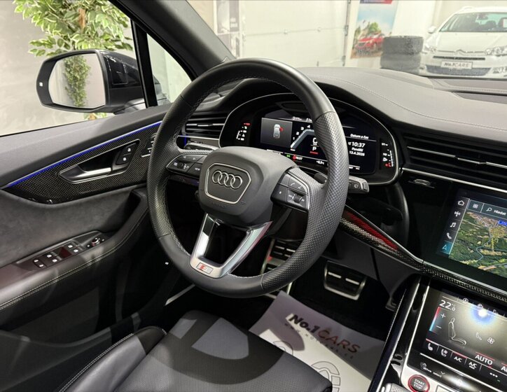 Audi SQ7 SUV / Terénní 4,0 l 373 kw