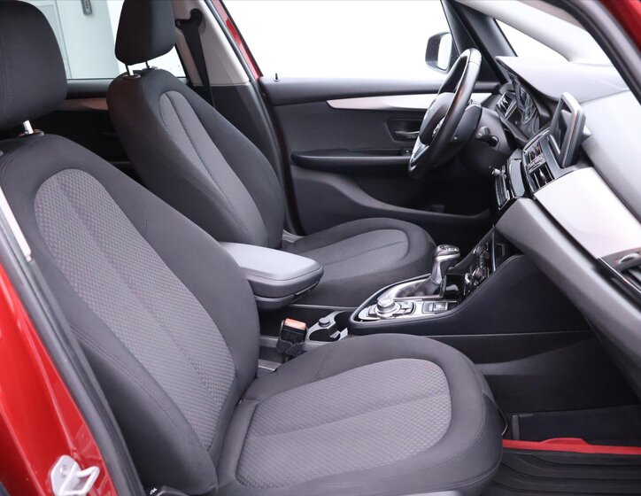 BMW Řada 2 MPV 1,5 l 100 kw