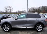 Volkswagen Touareg 3