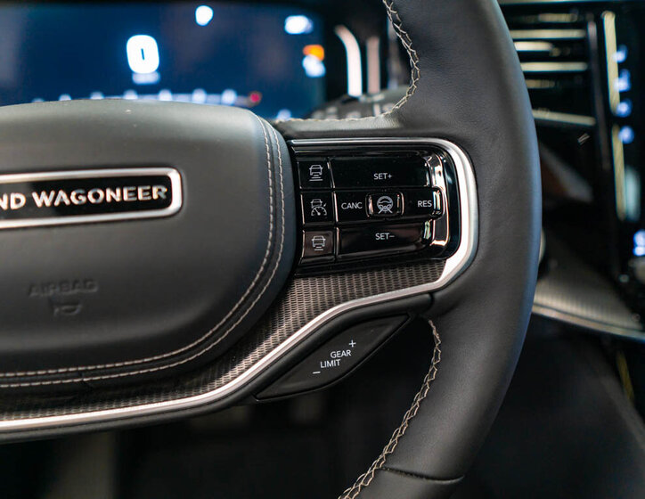 Jeep Grand Wagoneer SUV / Terénní 6,4 l 351 kw